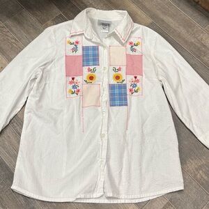 Vintage White Button-Down Shirt Patchwork Floral Embroidery Cottagecore Grandma‎